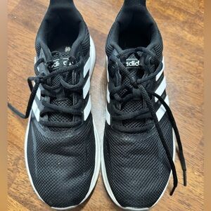 Women’s Adidas Sneakers 8